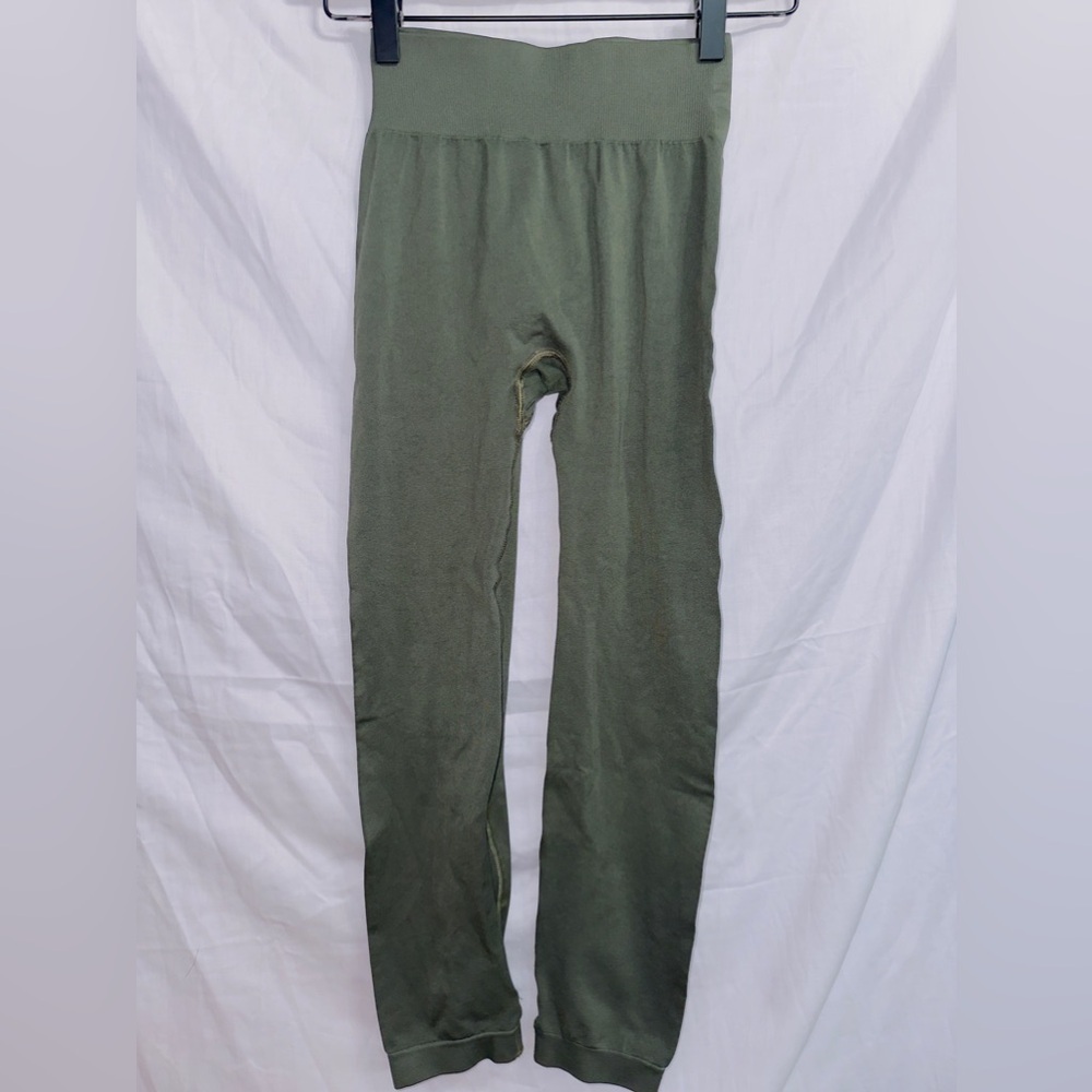Bluee Activewear Green High Waisted Ankle Length Butt Scrunch Leggings size XS